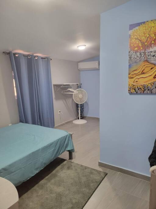 Cozy 1-Bedroom Apartment Close To City Center Willemstad Esterno foto